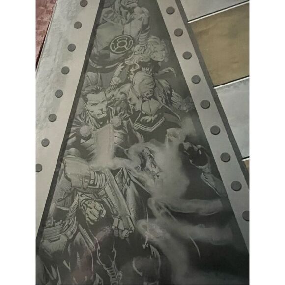 Rare Justice League DC Comics 3D Folding Graphic Chess Board - Picture 8 of 9